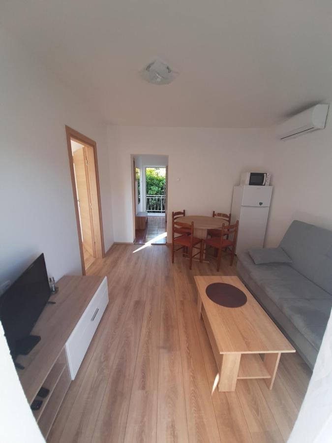 Carlos Apartment Selce Bagian luar foto